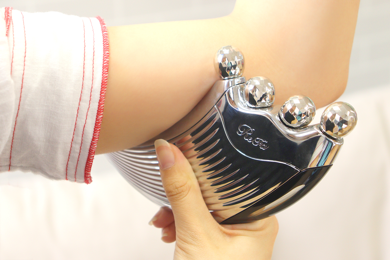 ReFa(リファ)人気の美容カッサ「ReFa 4 CAXA RAY(リファフォーカッサ