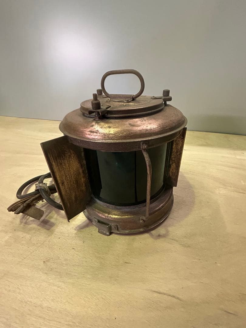 レトロスタイル 金属製ランタン FEUERHAND ランタン シルバー 錫メッキ ヴィンテージ 276【廃盤